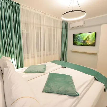 Twin I - One Bedroom - 4 Guests - Cismigiu Gardens Bucareste