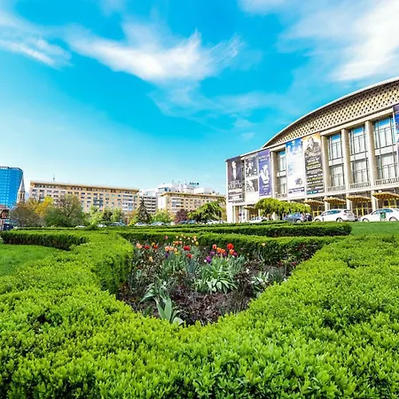 Twin I - One Bedroom - 4 Guests - Cismigiu Gardens Bucareste